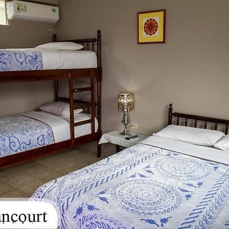 Готель Casa Betancourt Salinas Екстер'єр фото